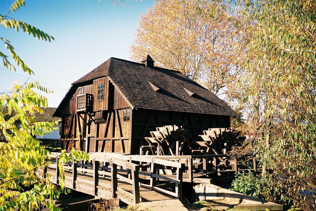 Vizimalom Kemping, Panzió és Étterem Turistvandi Exterior foto